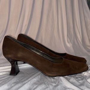 Never worn Caressa - ultimate series- women’s shoe